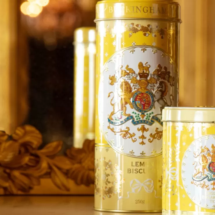 buckingham_palace_lemon_shortbread_biscuit_tin_2.webp Royal Collection Shop Buckingham Palace Lemon Shortbread Biscuit Tin* Biscuits