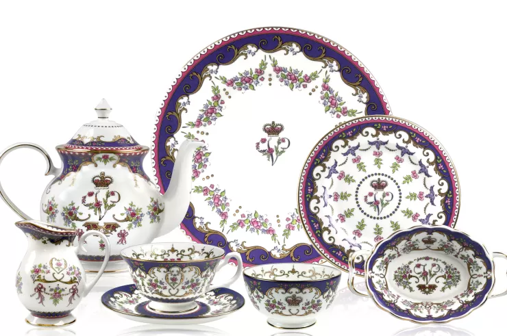 Royal Collection Shop Queen Victoria Sandwich Plate* Afternoon Tea