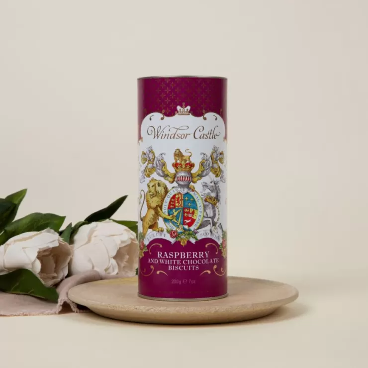 windsor_castle_white_chocolate_and_raspberry_biscuit_tube_2.webp Royal Collection Shop Windsor Castle White Chocolate And Raspberry Biscuit Tube* Biscuits
